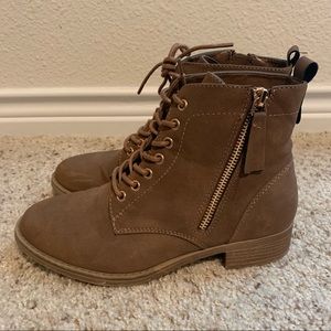 XAPPEAL WOMENS LACI COMBAT BOOT - BROWN